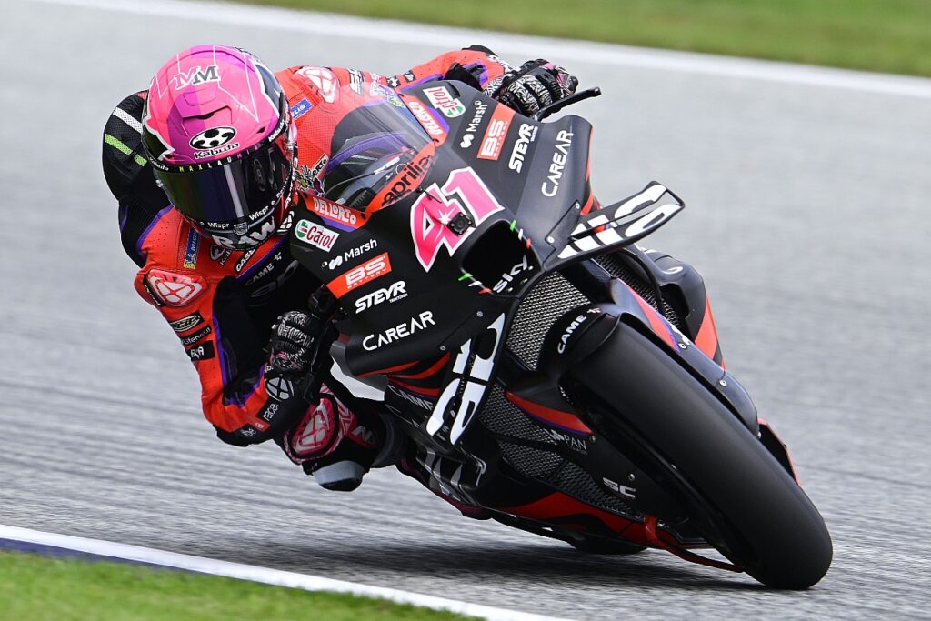 Pressure concerns led Espargaro to start with «flat tyre» in MotoGP Austrian GP Pressure concerns led Espargaro to start with «flat tyre» in MotoGP Austrian GP