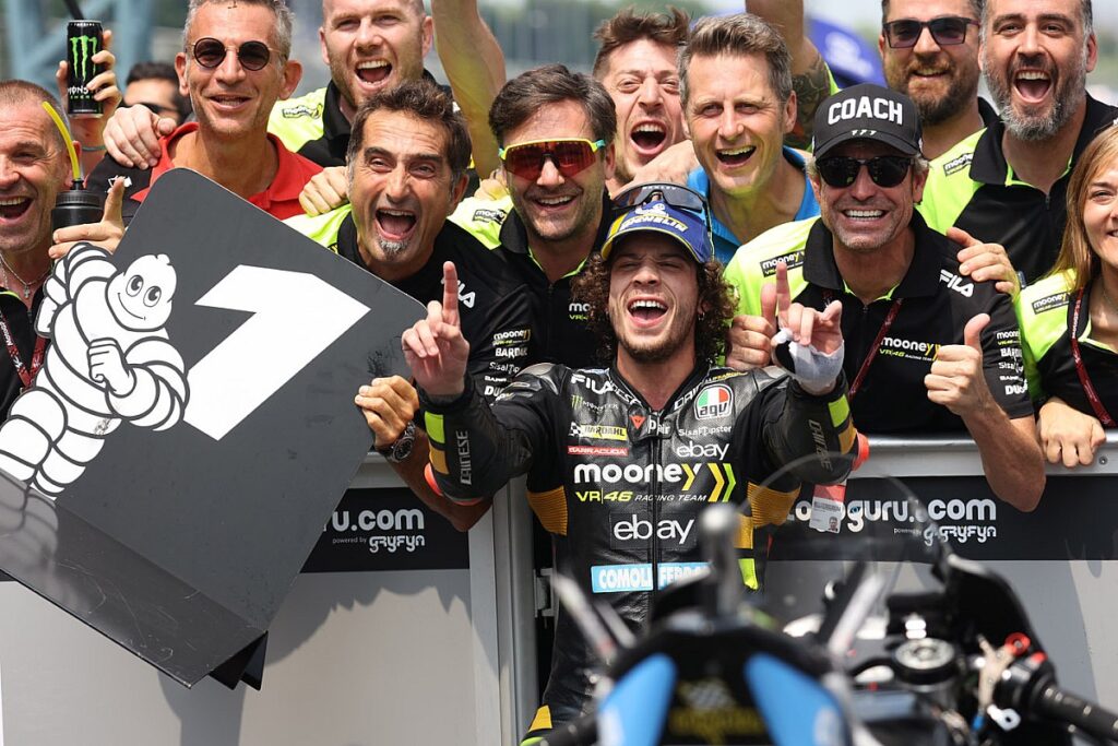 Bezzecchi leads Ducati 1-2-3-4 in qualifying Bezzecchi leads Ducati 1-2-3-4 in qualifying