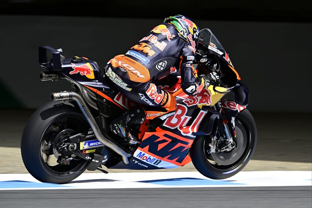 Binder buoyed after setting Motegi lap record on new KTM chassis