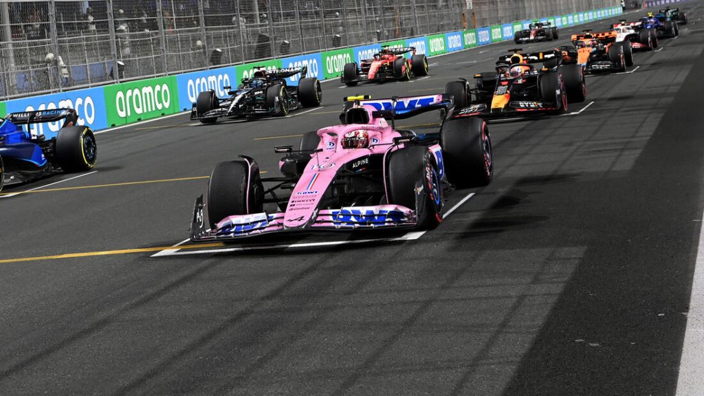 Розовая угроза. Анализ длинных серий кругов на тренировках в Джидде