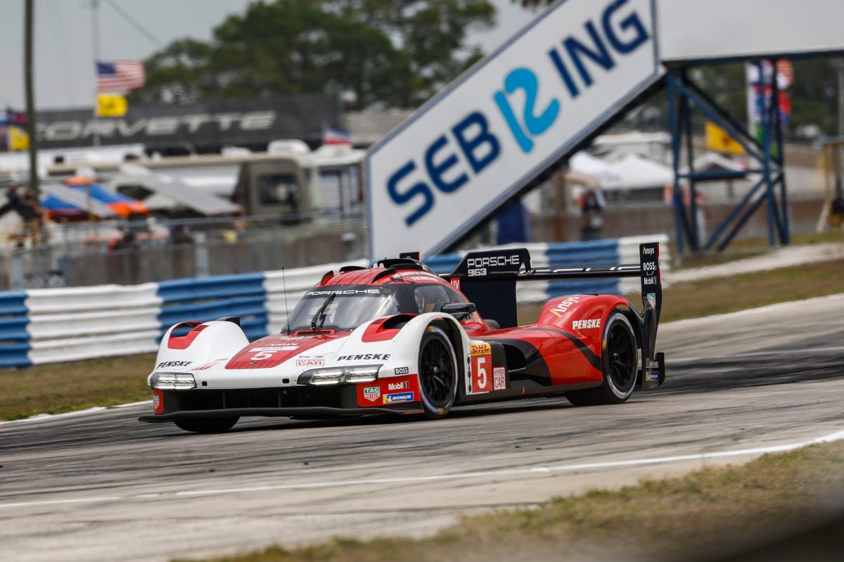 #5 Porsche Penske Motorsport Porsche 963: Dane Cameron, Michael Christensen, Frédéric Makowiecki