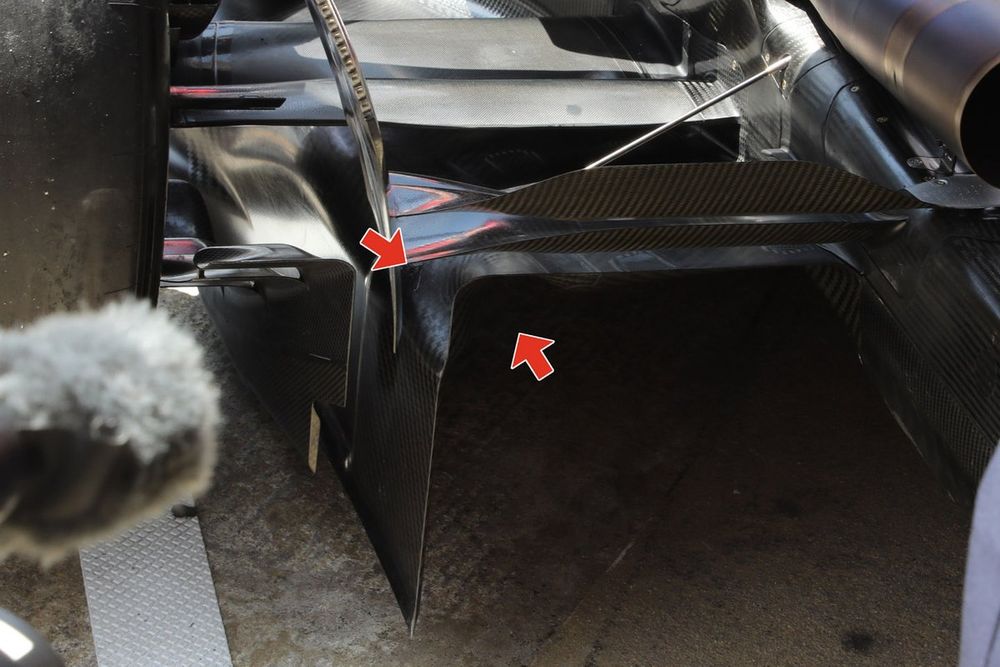 Red Bull RB19 diffuser corner