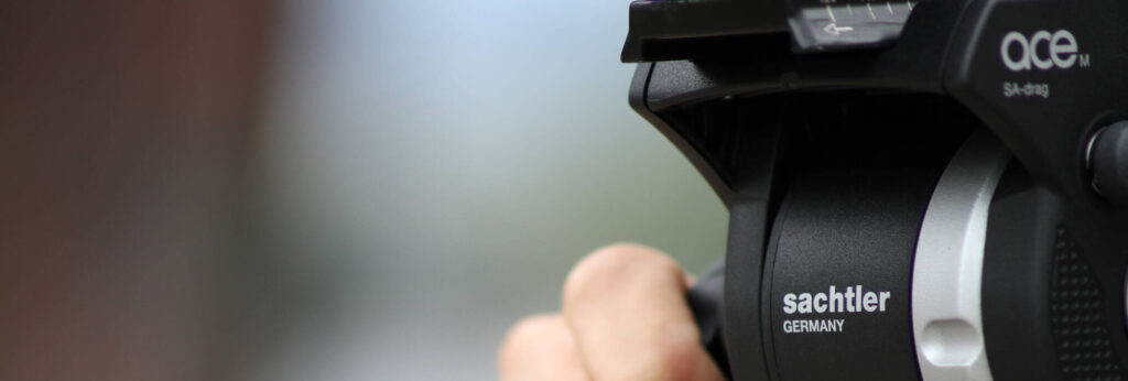 Sachtler Ace M Fluid Head with 2-Stage Aluminum Tripod & Mid-Level Spreader 9 (Reg 9) Sachtler Ace M Fluid Head with 2-Stage Aluminum Tripod & Mid-Level Spreader 9 (Reg 9)