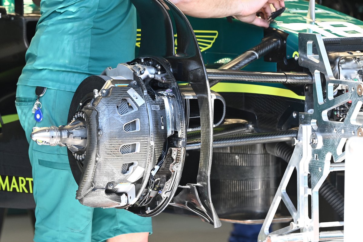 Aston Martin AMR22 brake drum detail