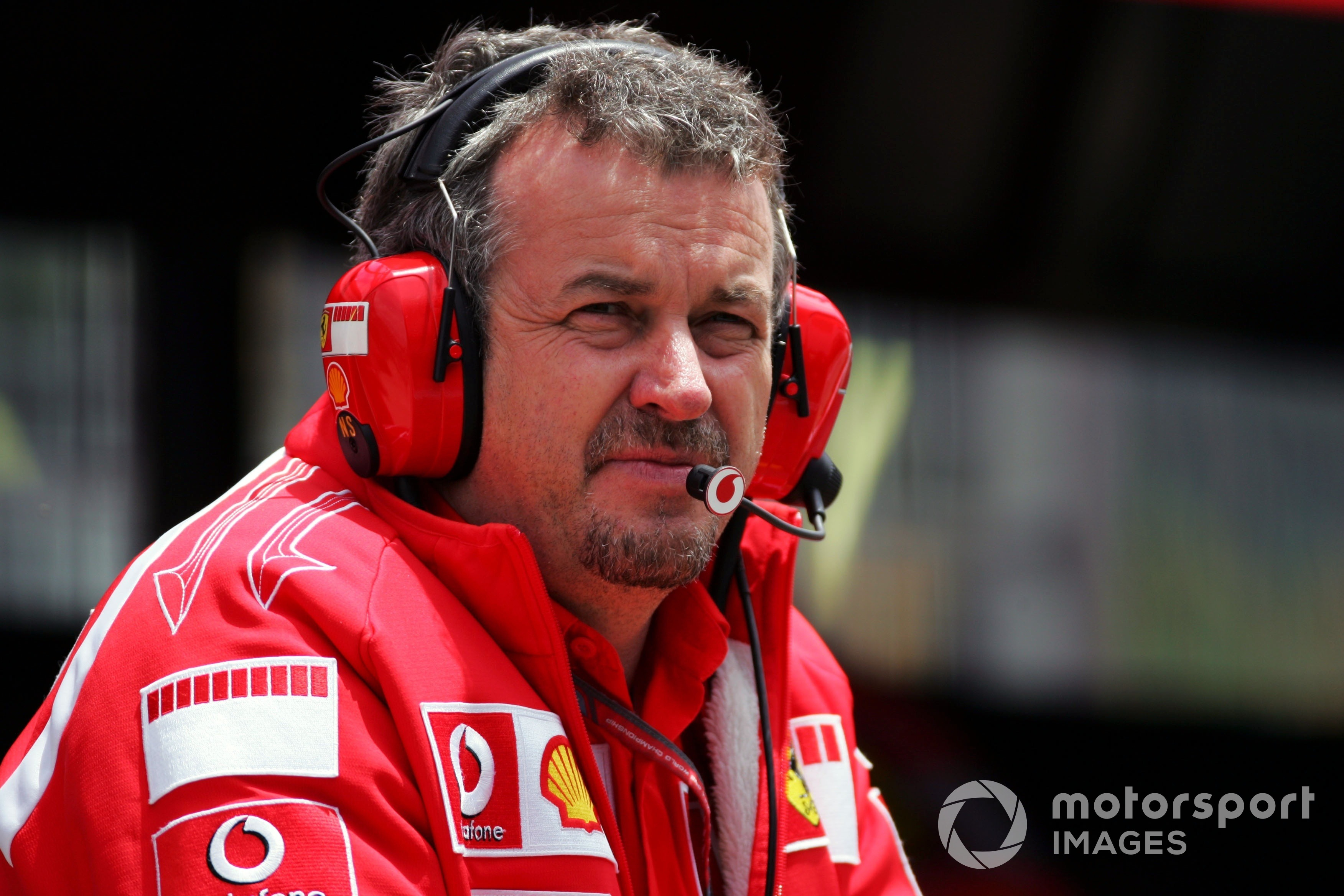 Nigel Stepney (GBR) Ferrari Chief Mechanic.
Formula One World Championship, Rd 18, Brazilian Grand Prix, Practice Day, Interlagos, Brazil, 20 October 2006