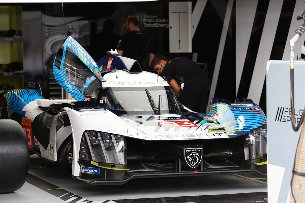 #93 Peugeot Totalenergies Peugeot 9X8