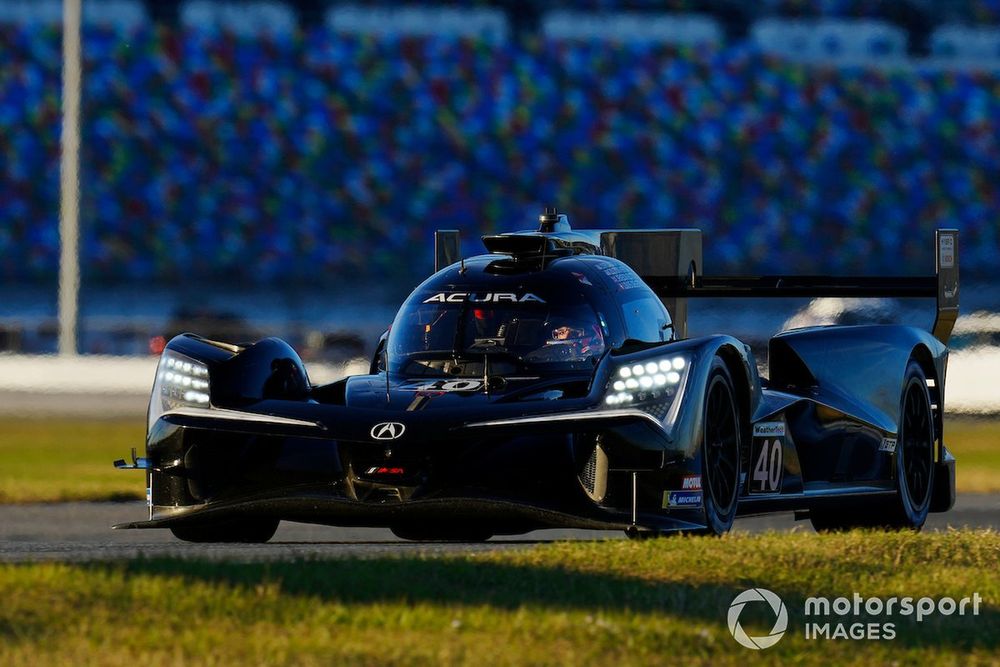 #40: Wayne Taylor Racing with Andretti, Acura ARX-06, GTP: Jordan Taylor, Louis Deletraz, Colton Herta, Jenson Button