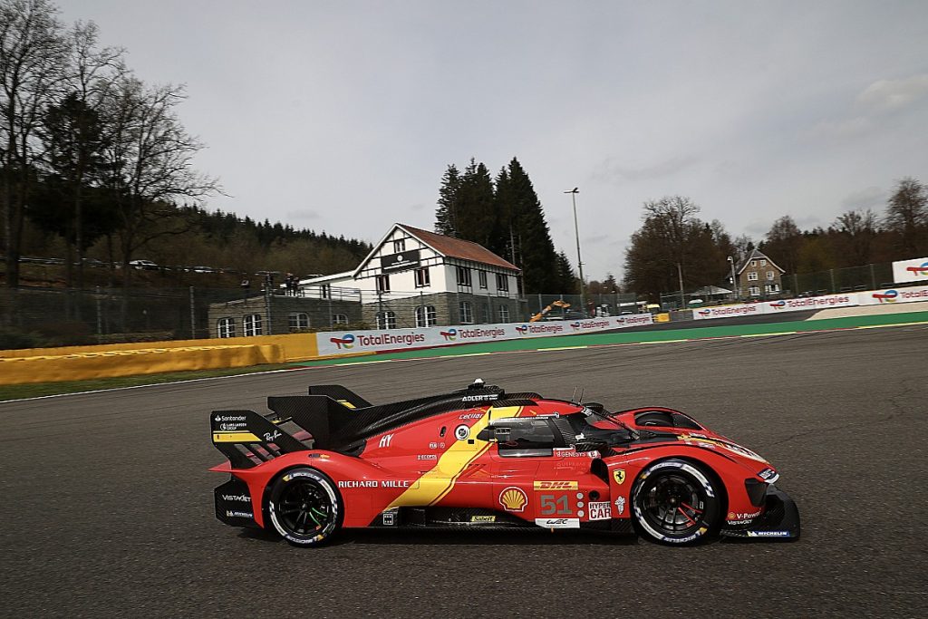 Giovinazzi leads Ferrari 1-2 in second practice Giovinazzi leads Ferrari 1-2 in second practice