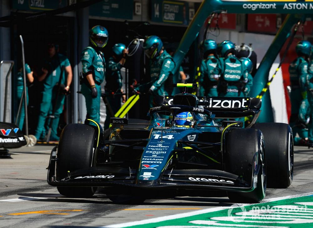 Fernando Alonso, Aston Martin AMR23, leaves his pit box after a stop