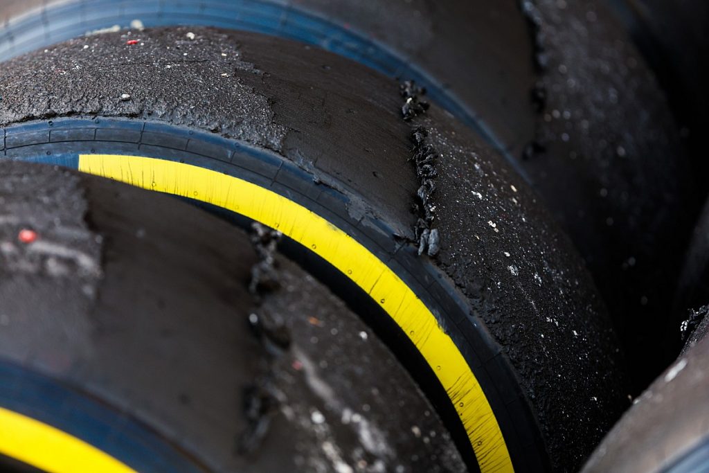 F1 ‘needs to make its mind up’ over conservative tyres