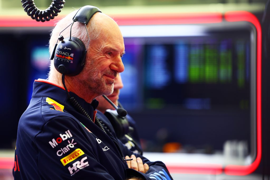 Motorsport-Total: Ньюи получил свободу действий в обмен на молчание Motorsport-Total: Ньюи получил свободу действий в обмен на молчание