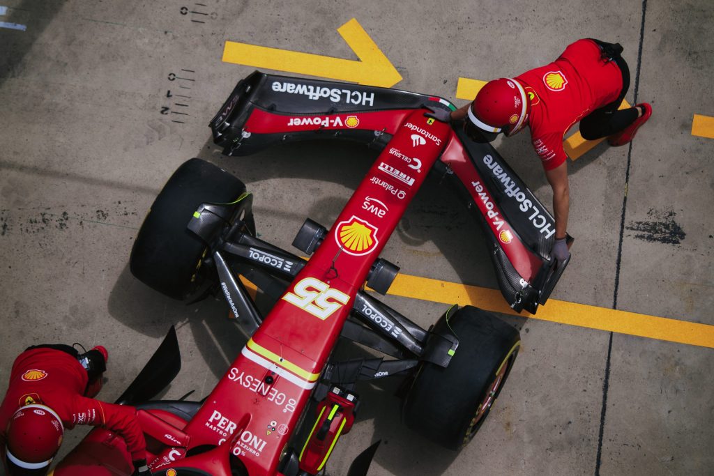 Стало известно, насколько быстрее машина Ferrari станет в Имоле