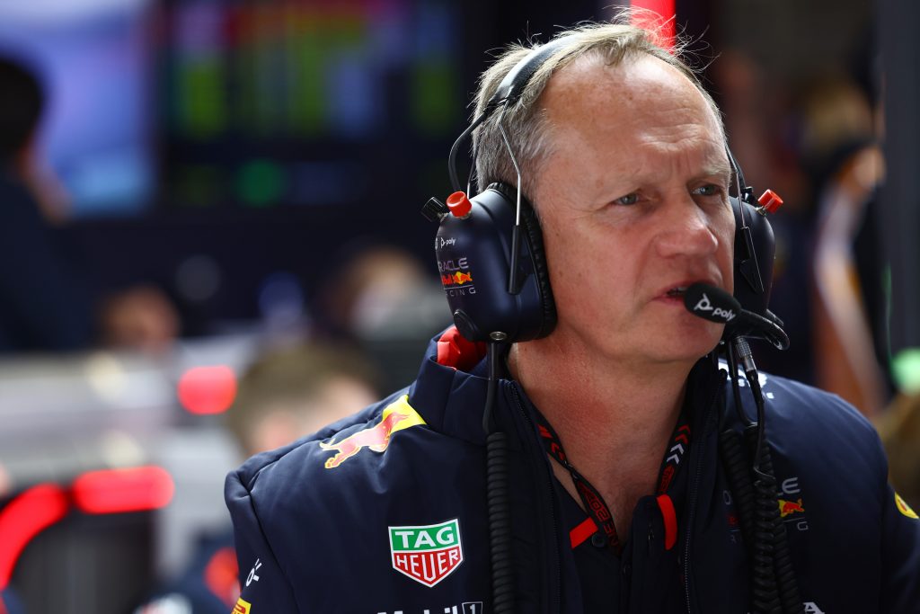 Red Bull Racing продлила контракт с главным инженером Red Bull Racing продлила контракт с главным инженером