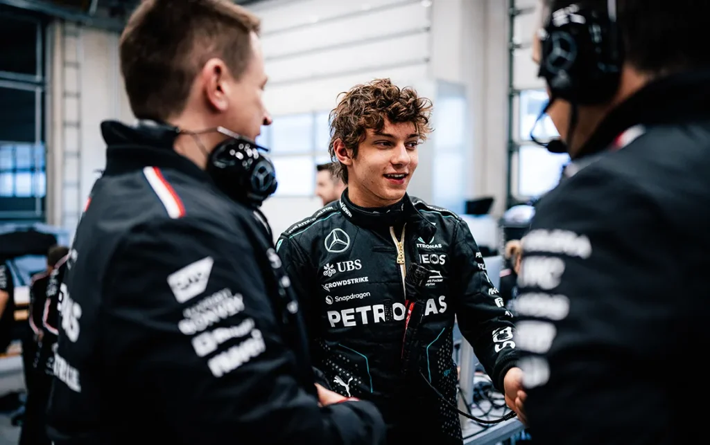 F1-Insider: Контракт Антонелли обязывает Mercedes дать ему место в Ф1 F1-Insider: Контракт Антонелли обязывает Mercedes дать ему место в Ф1
