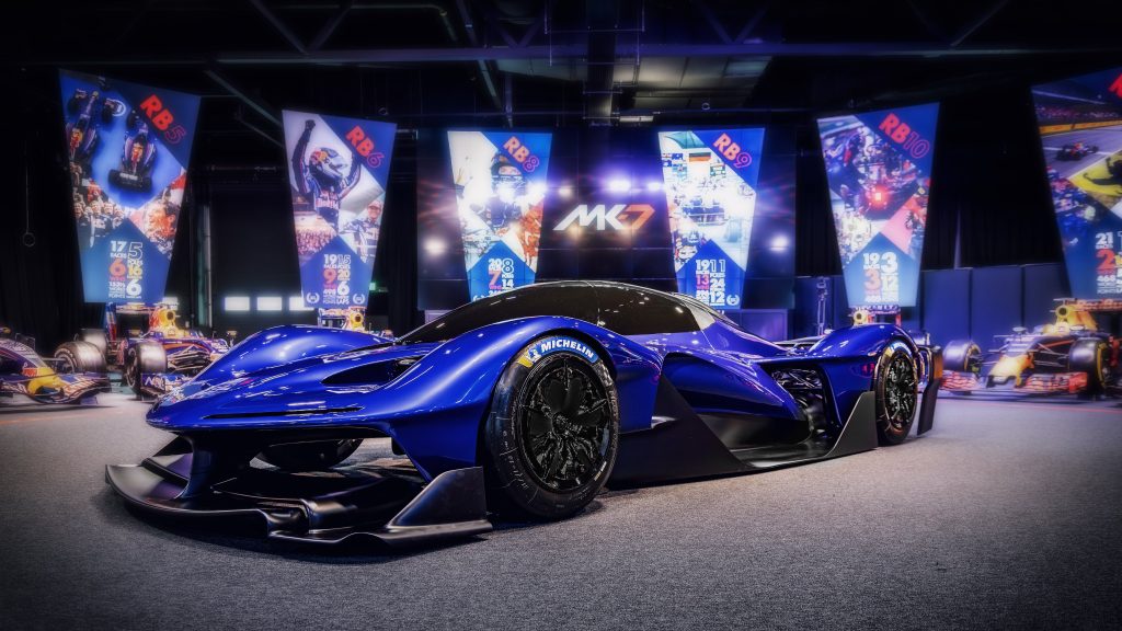 Red Bull представила 1200-сильный гиперкар, разработанный Ньюи