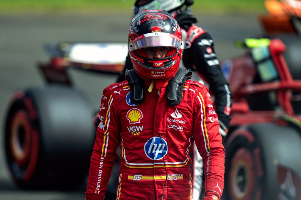 Журналист Sky Sports: Сайнс перейдёт в Mercedes или Red Bull Racing Журналист Sky Sports: Сайнс перейдёт в Mercedes или Red Bull Racing