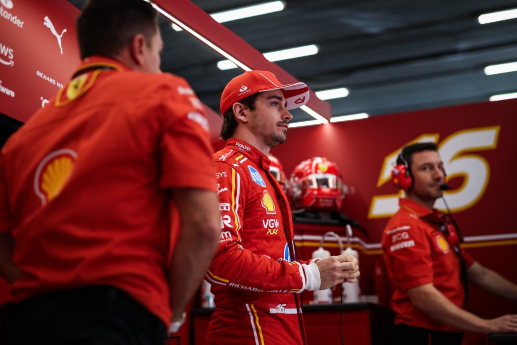 Леклер: Ferrari добилась прогресса, но появились новые проблемы
