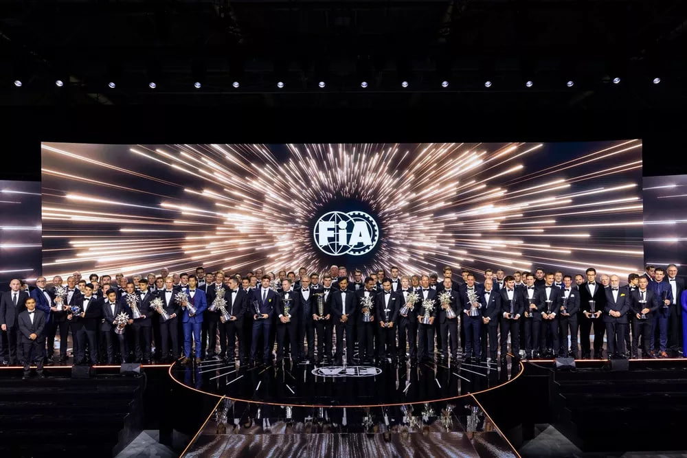 FIA проведёт церемонию награждения в Руанде, несмотря на совет ВОЗ
