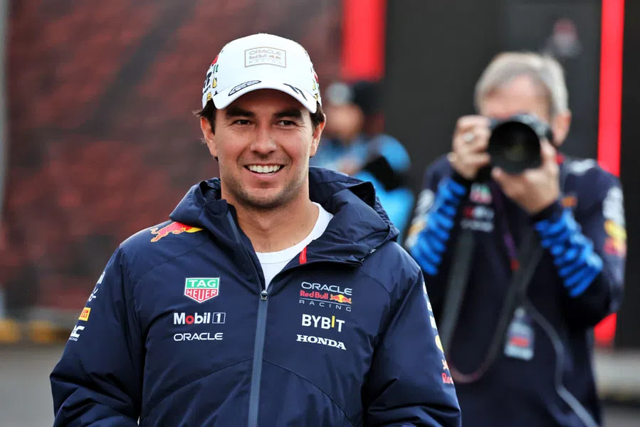 Серхио Перес уверен на 100% в своём будущем в Red Bull Racing Серхио Перес уверен на 100% в своём будущем в Red Bull Racing