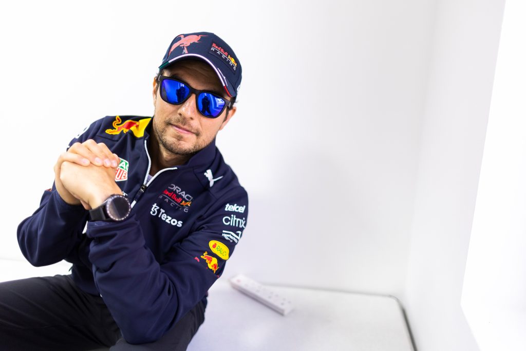 Стала известна неустойка Red Bull за расторжение контракта с Пересом Стала известна неустойка Red Bull за расторжение контракта с Пересом