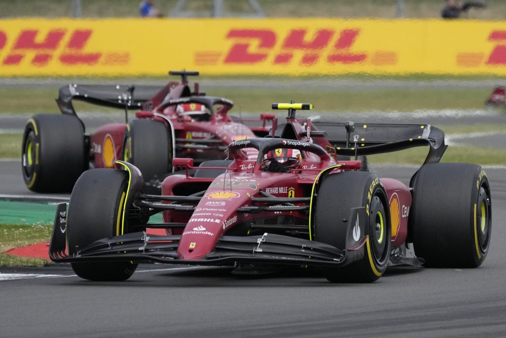 Карлос Сайнс получил от Ferrari болид Формулы 1