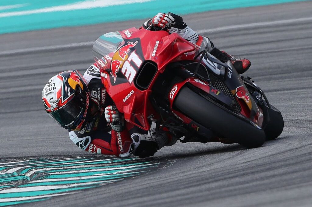 Acosta will fight for MotoGP title «sooner or later», says Marquez