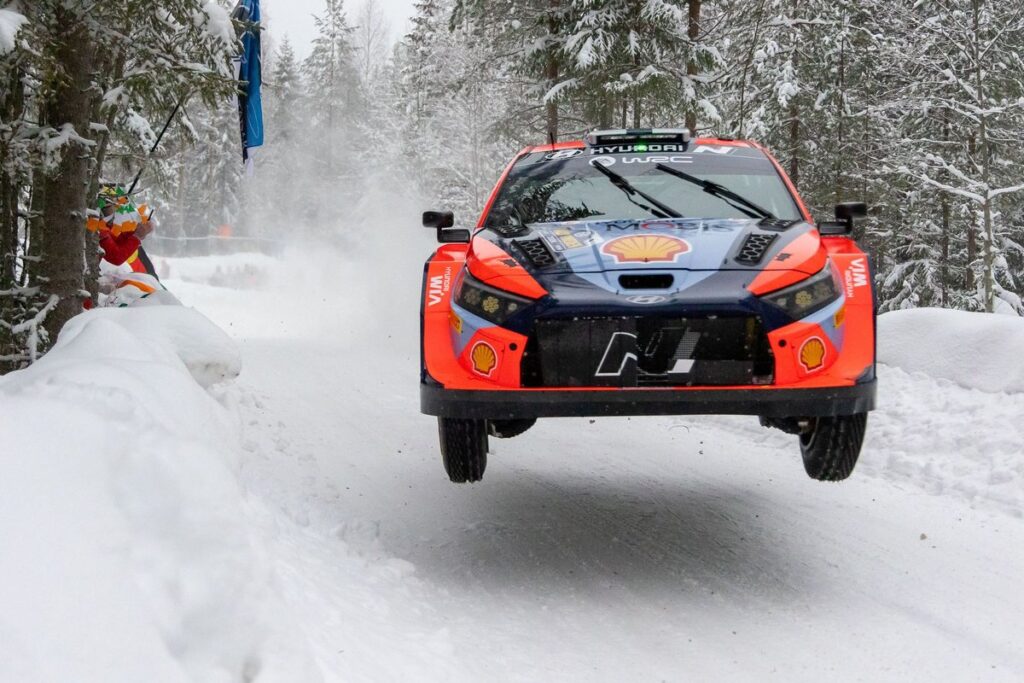 Lappi snatches lead from Katsuta to end “crazy” Friday