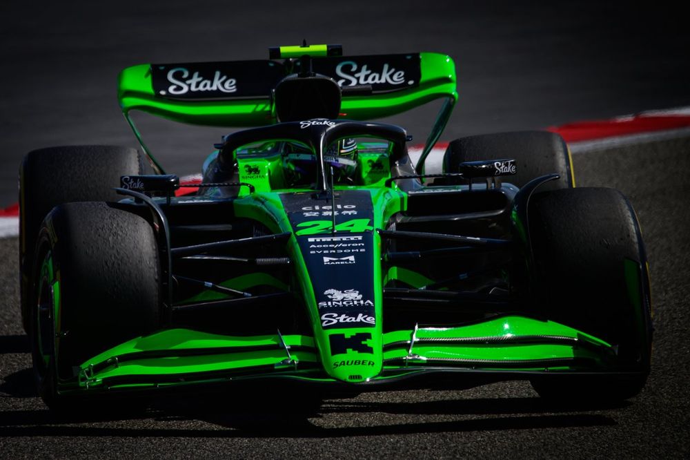 Guanyu Zhou, Kick Sauber C44