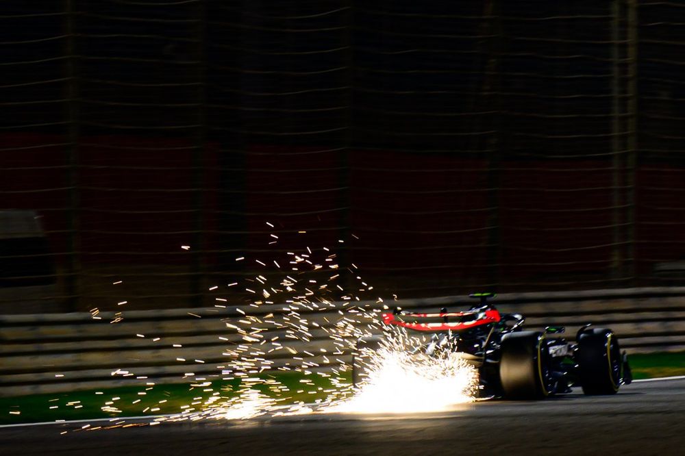 Lewis Hamilton, Mercedes W15