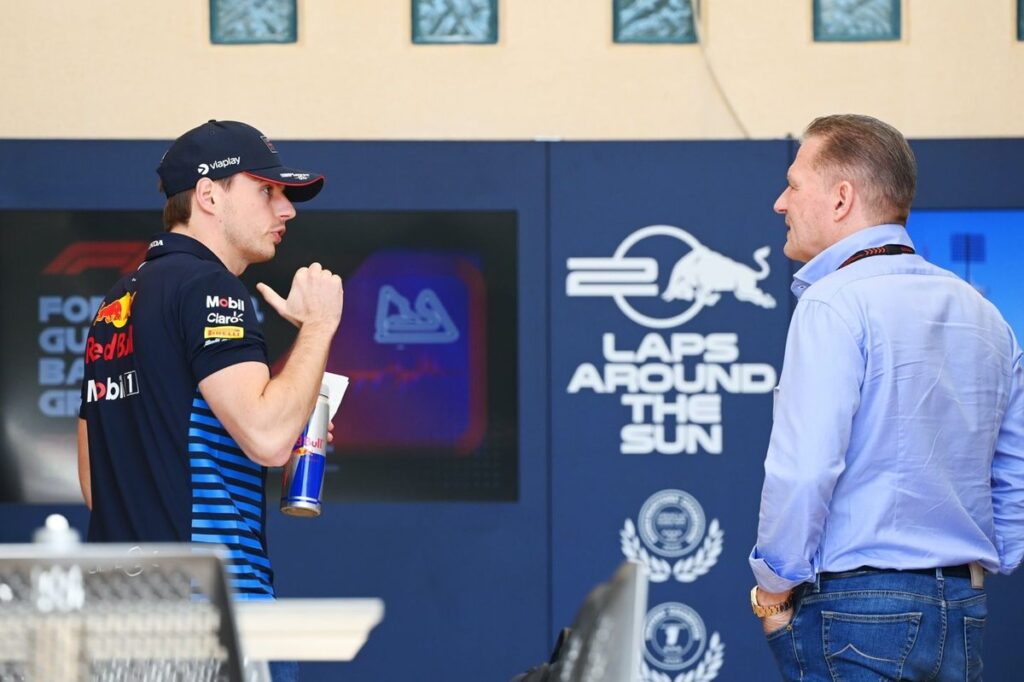Parental involvement in F1 driver career is “thin line to walk” Parental involvement in F1 driver career is “thin line to walk”