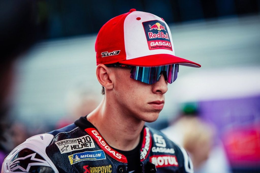 Michelin needs to address “strange” vibration issues on 2024 MotoGP bikes