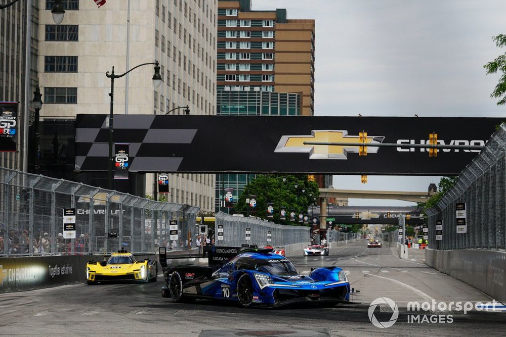 #10 Wayne Taylor Racing with Andretti, Acura ARX-06, GTP: Ricky Taylor, Filipe Albuquerque