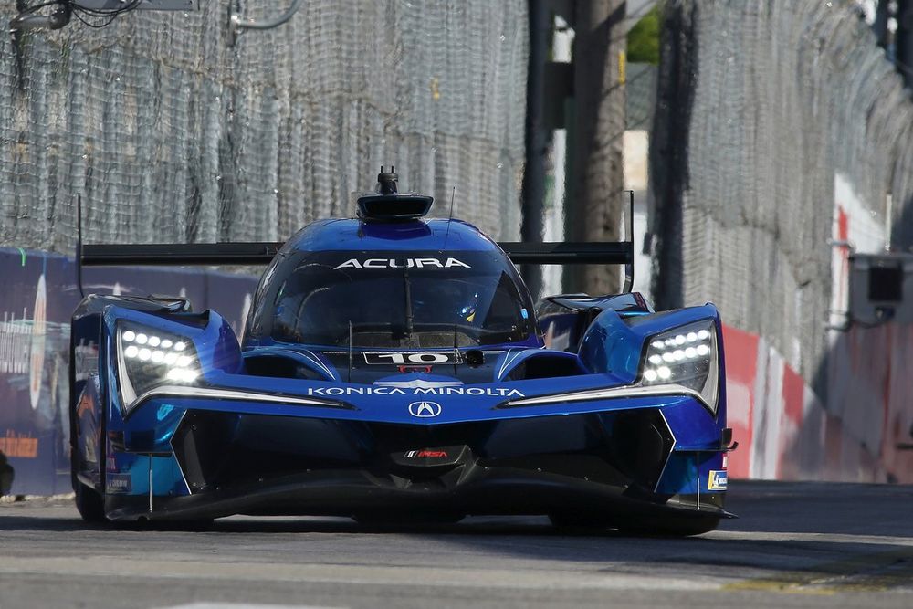 #10 Wayne Taylor Racing with Andretti Acura ARX-06: Ricky Taylor, Filipe Albuquerque