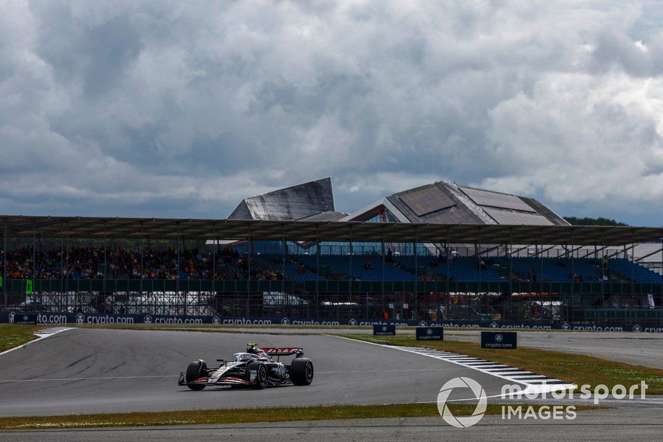 Hulkenberg, as he often has this year, caught the eye with his one-lap pace for Haas