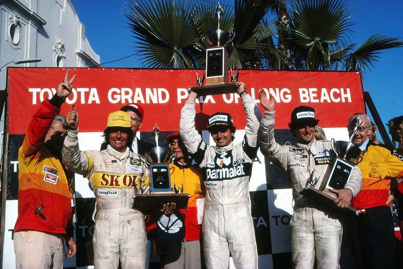 Podium: race winner Nelson Piquet, Brabham, second place Riccardo Patrese, Arrows, third place Emerson Fittipaldi