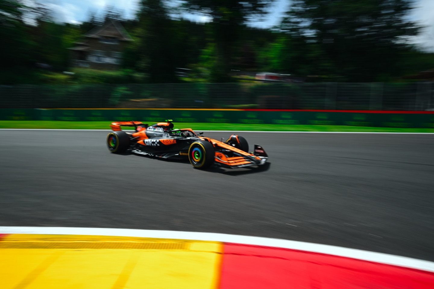 © McLaren