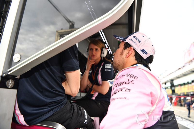 Sergio Perez, Force India and Bernie Collins, Force India Strategy Engineer