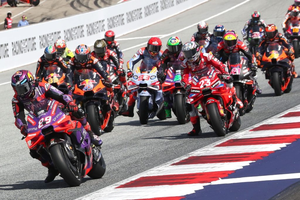 Liberty announces 5mn F1 stake sale to fund MotoGP takeover