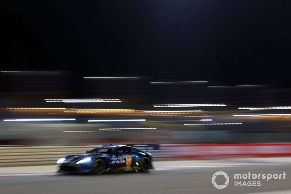 #27 Heart of Racing Team Aston Martin Vantage AMR LMGT3: Ian James, Daniel Mancinelli, Alex Riberas