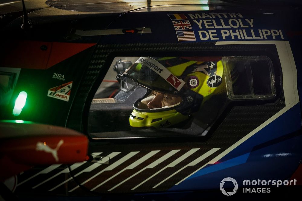 #25 BMW Team RLL BMW M Hybrid V8: Maxime Martin