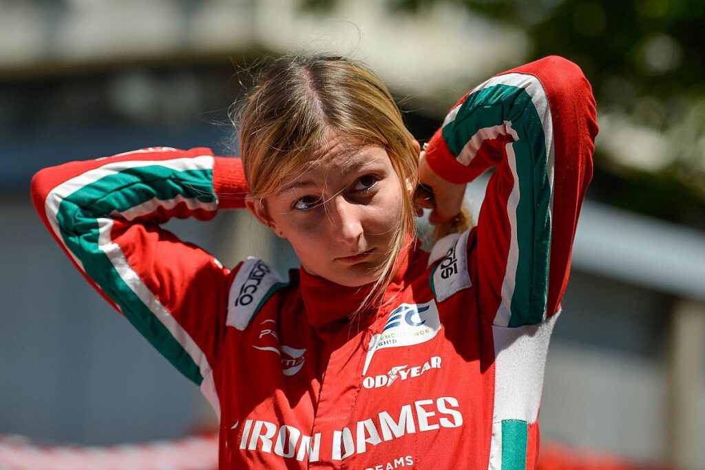 Pin in LMGT3 switch with Iron Dames Lamborghini for 2024 WEC Pin in LMGT3 switch with Iron Dames Lamborghini for 2024 WEC