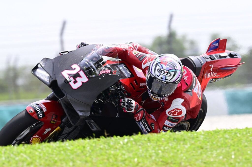 Bastianini goes under lap record for Ducati to top day two Bastianini goes under lap record for Ducati to top day two