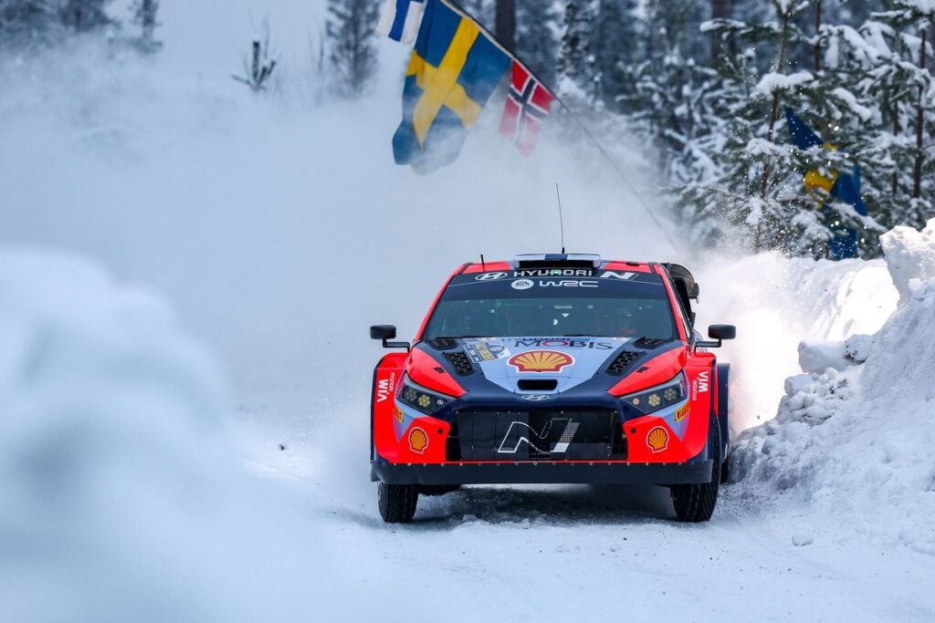 Katsuta crash hands Lappi comfortable lead