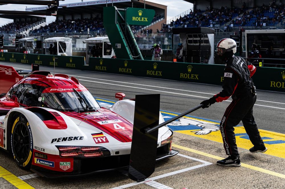 #4 Porsche Penske Motorsport Porsche 963: Mathieu Jaminet, Felipe Nasr, Nick Tandy