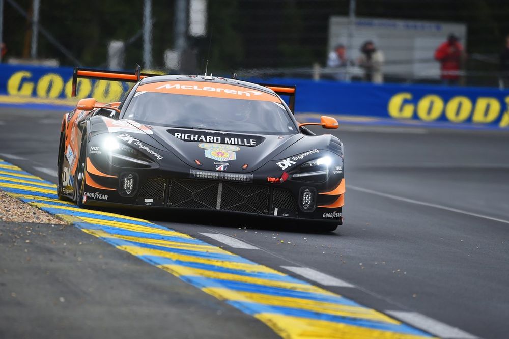 #59 United Autosports McLaren 720S LMGT3 Evo: James Cottingham, Nicolas Costa, Gregoire Saucy