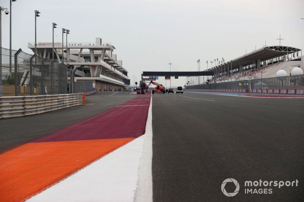 Start/Finish straight