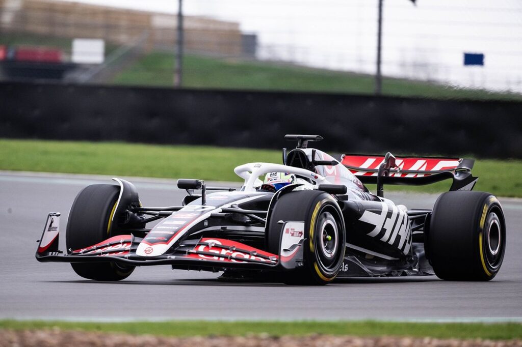 Haas to take different approach to Bahrain F1 test Haas to take different approach to Bahrain F1 test