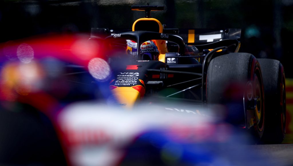 Катастрофа Red Bull и дуэль Ferrari-McLaren. Анализ длинных серий кругов на тренировках Катастрофа Red Bull и дуэль Ferrari-McLaren. Анализ длинных серий кругов на тренировках
