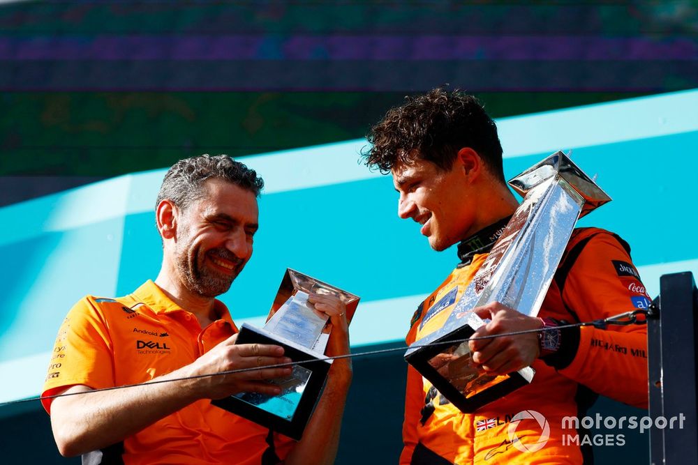 Lando Norris, McLaren F1 Team, 1st position, Andrea Stella, Team Principal, McLaren F1 Team, on the podium 